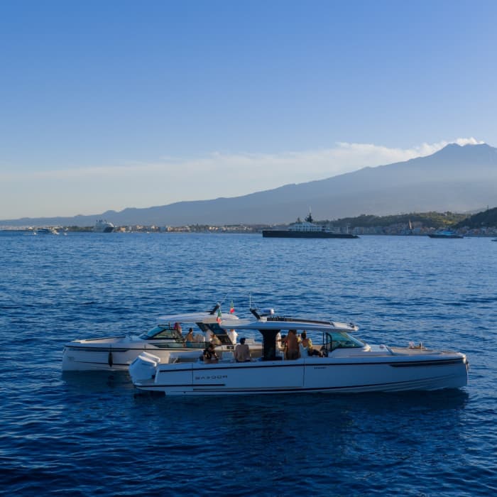 Four Hours of History and Nature—From Giardini Naxos to Taormina and Acitrezza