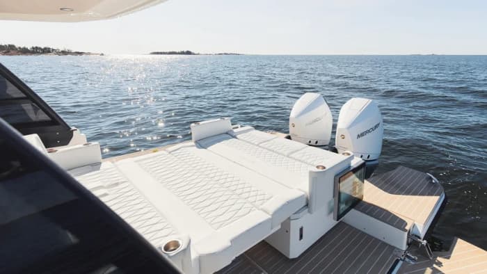 Half-day yacht cruise in Taormina or Aci Trezza aboard the Saxdor 320 GTS