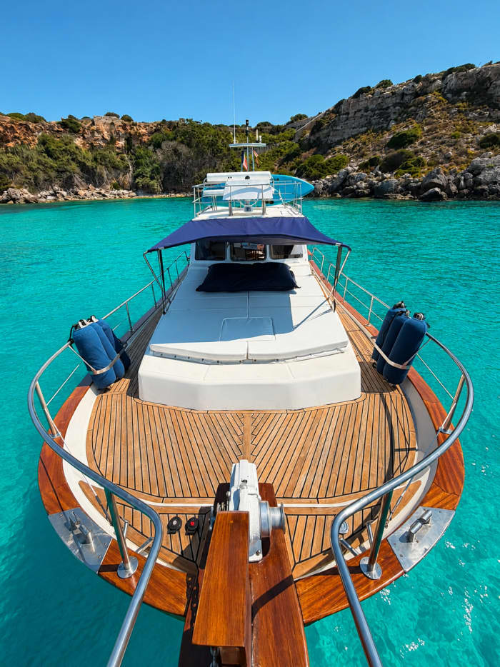 Day trip to Menorca: discover the turquoise and crystal clear waters