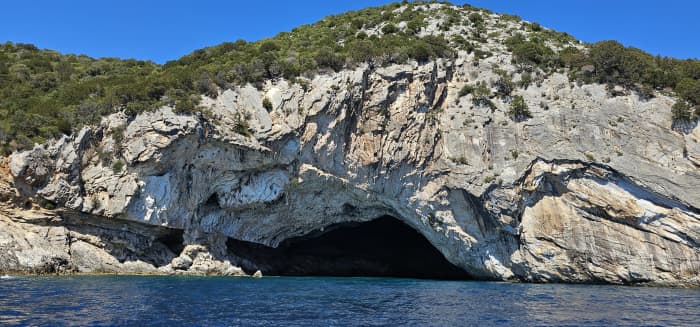 * Half-Day trip to SCORPIOS and MEGANISI Islands (visit in Papanicolis cave) *