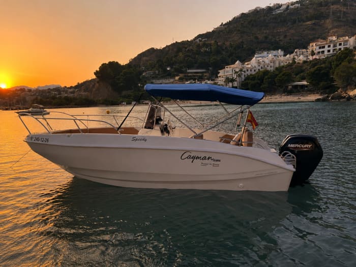 Cruise tijdens het gouden uur langs de Costa Blanca-kust