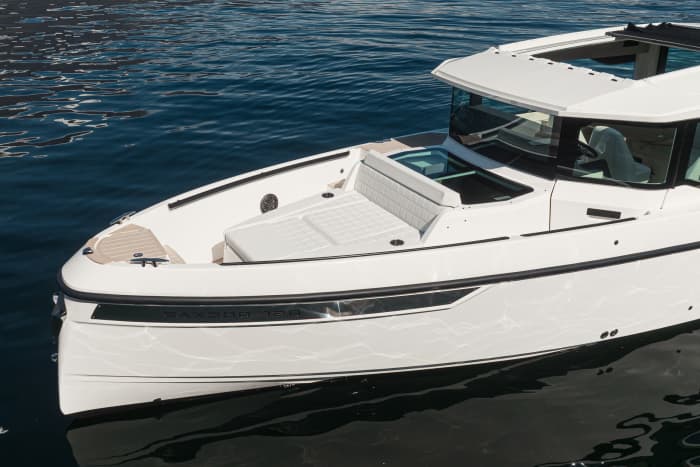 Bellagio from the Lake — Two Hours on the Saxdor 320 GTC Among the Villas and Headlands of the Lario