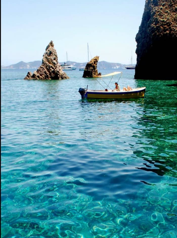 Die Pontinischen Inseln mit dem Boot: Ponza und Palmarola von Terracina aus