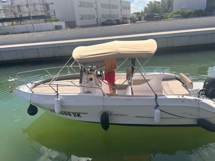 Cool Drinks and Open Water, Sailing From Nin