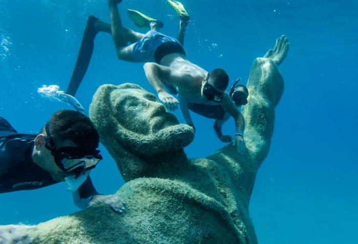 Half-Day Luxury Escape from Split: Islands, Swimming & Champagne