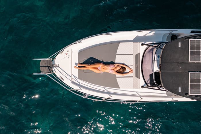 Sunset Cruise to Comino: Aperitif on the Water as the Sun Goes Down