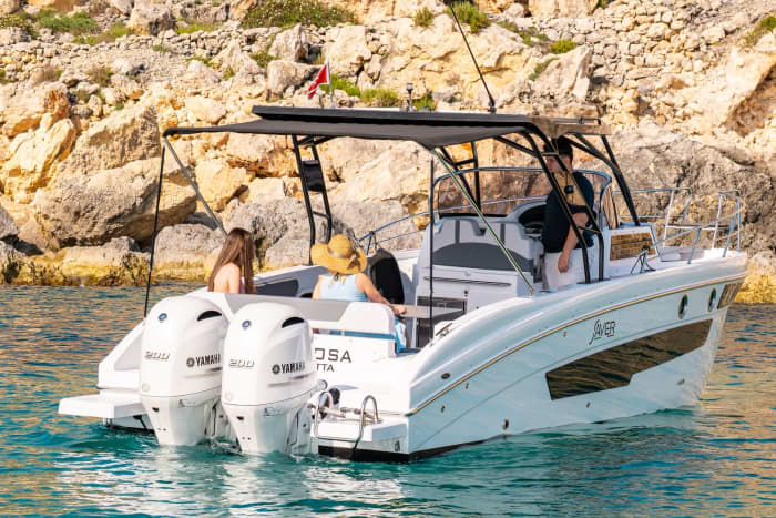Sunset Cruise to Comino: Aperitif on the Water as the Sun Goes Down