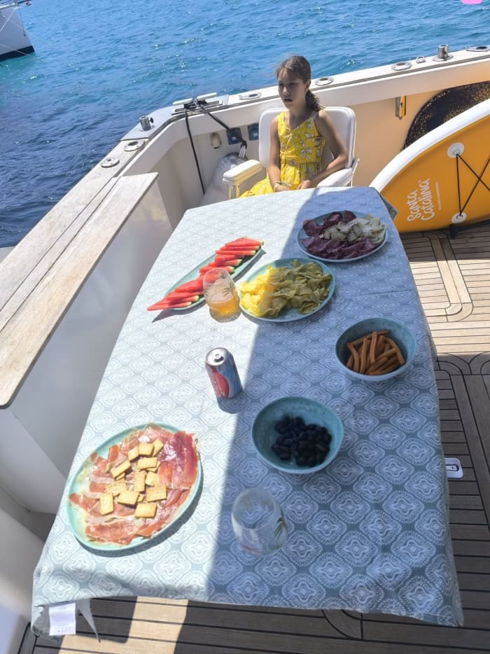 Four hours in the coves of Calvià · Appetizer, swimming and snorkeling