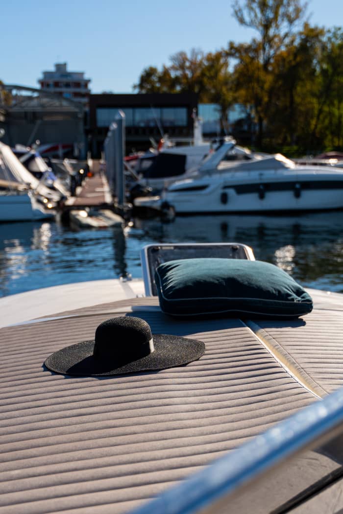 Full-day rental on Lake Maggiore