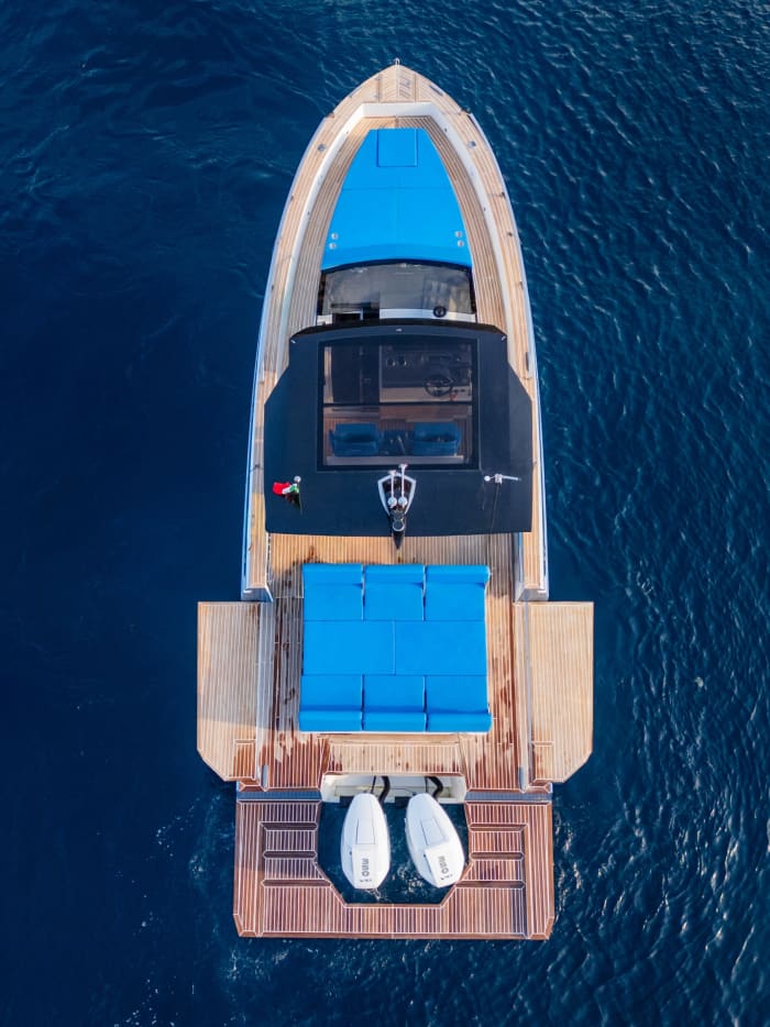 Half-day yacht tour in Taormina: Isola Bella and exclusive coves