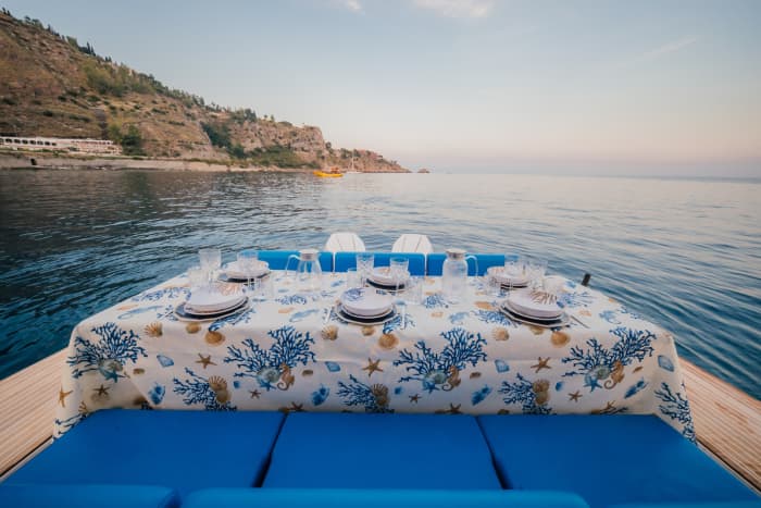 Half-day yacht tour in Taormina: Isola Bella and exclusive coves