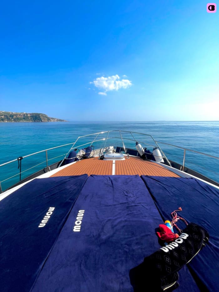 Posillipo Tobago 47 Special – codzienne czartery z Himarë