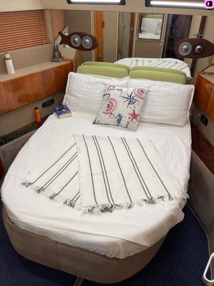 Posillipo Tobago 47 Special – codzienne czartery z Himarë