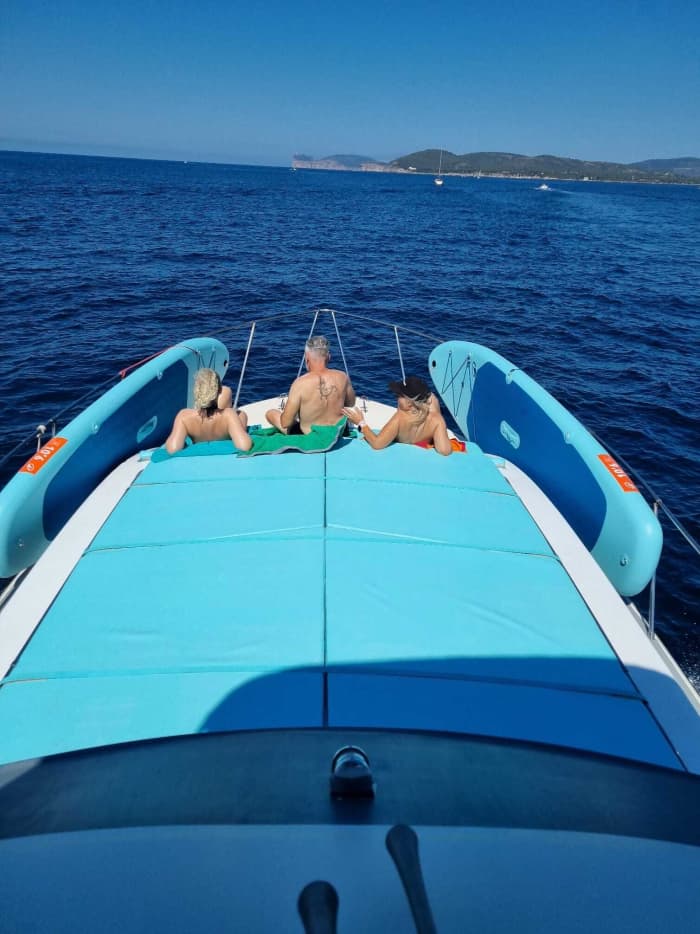 Alghero and Capo Caccia — Seven Hours Among Sardinia's Most Beautiful Coves