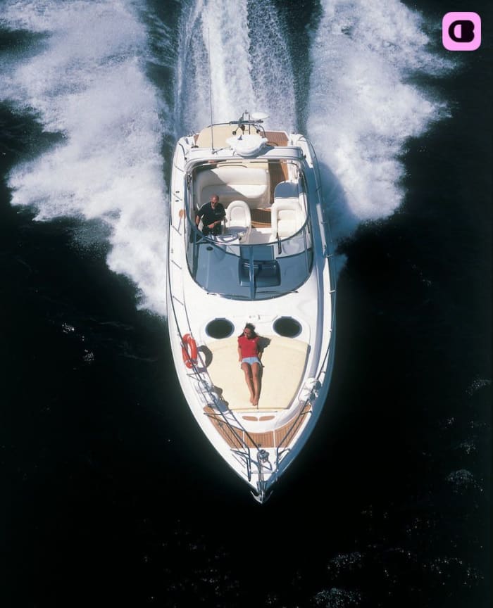 Midday — A luxurious interlude in the Mediterranean