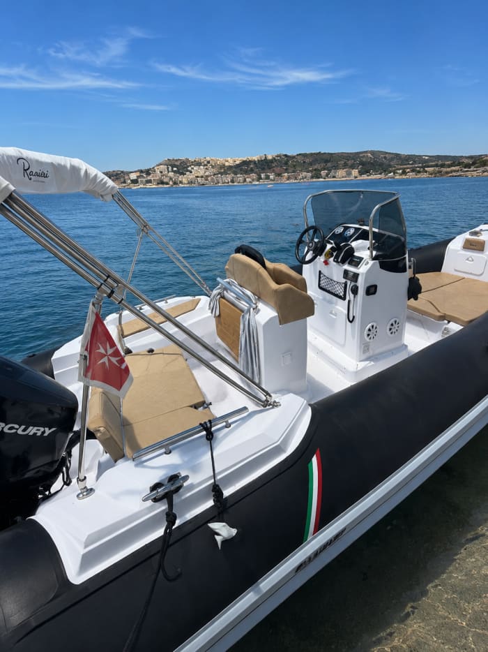 Charterboot van een halve dag tussen Comino, Blue Lagoon en Gozo