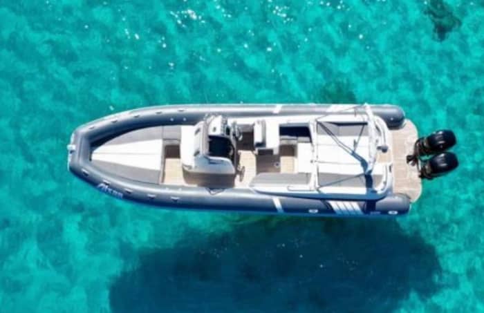 La Maddalena und die Straße von Bonifacio: Ein exklusiver Tag auf See
