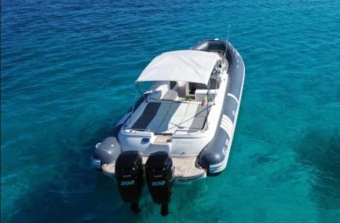La Maddalena und die Straße von Bonifacio: Ein exklusiver Tag auf See