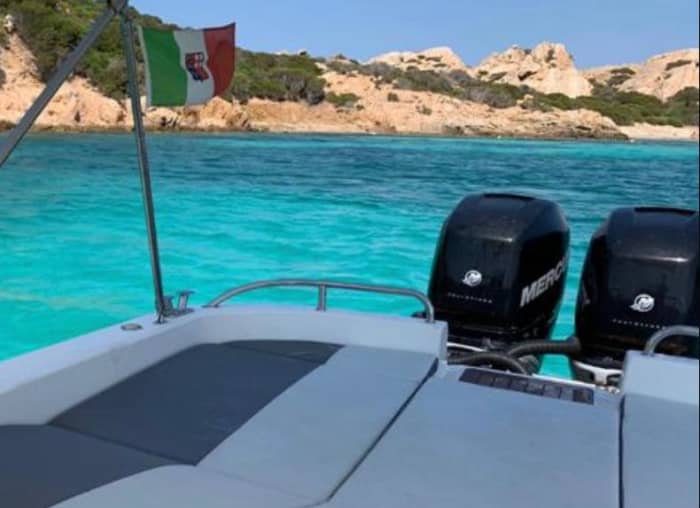 La Maddalena und die Straße von Bonifacio: Ein exklusiver Tag auf See