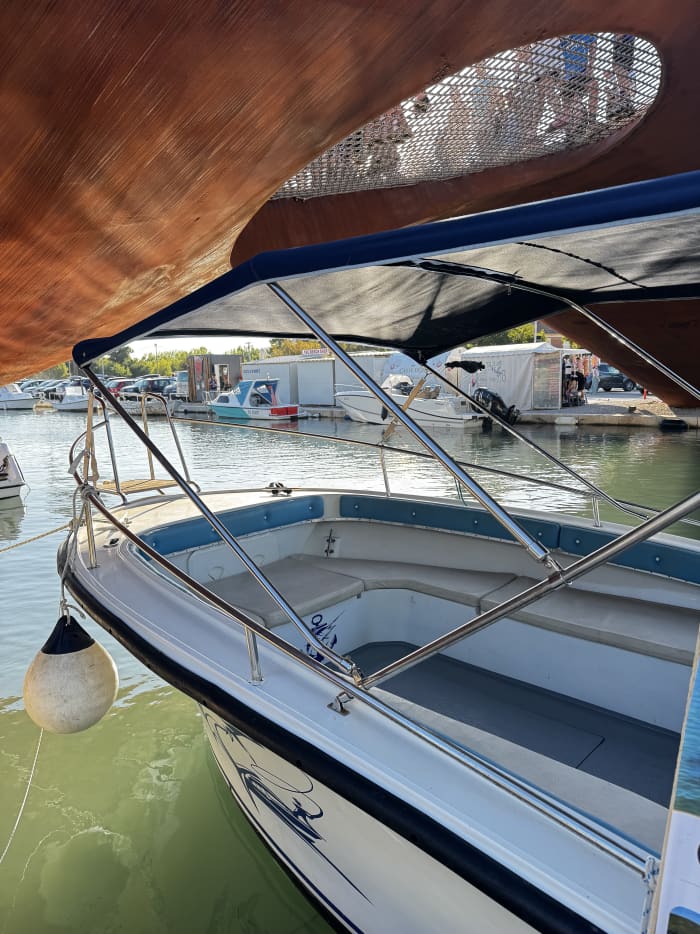 Half or full day among the islands of Trogir on the legendary boat Correct Craft