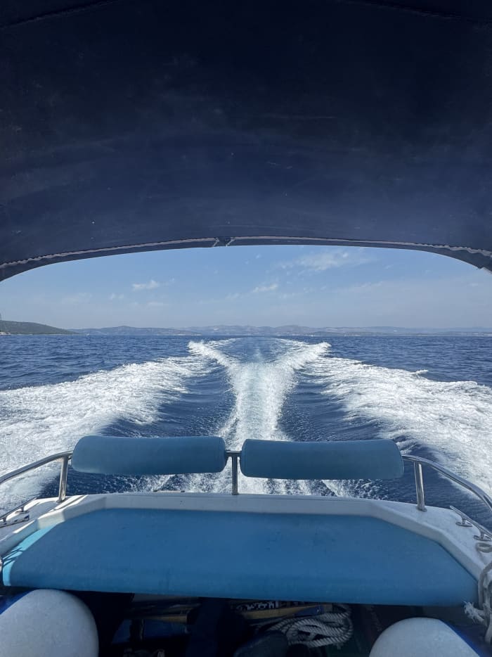Half or full day among the islands of Trogir on the legendary boat Correct Craft