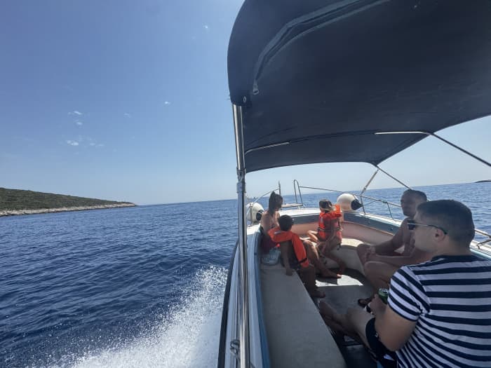Half or full day among the islands of Trogir on the legendary boat Correct Craft