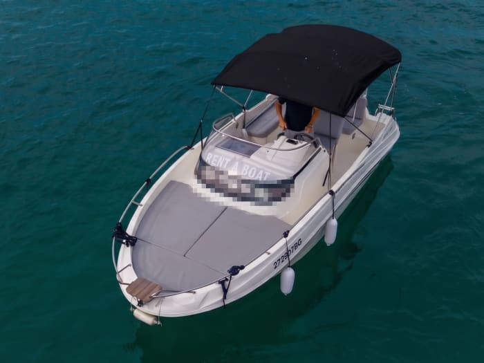 Całodniowy rejs po Dalmacji: zatoki i wyspy z Prince 625 Sundeck