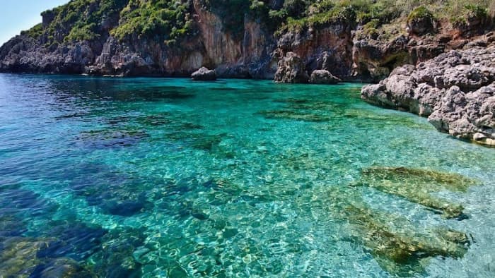 From Castellammare del Golfo to San Vito Lo Capo: a day among Sicily's most beautiful coves.