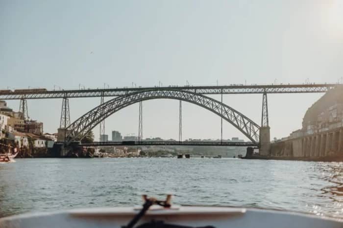 Czterogodzinny rejs po rzece Duero z Porto · Degustacja wina w małej grupie