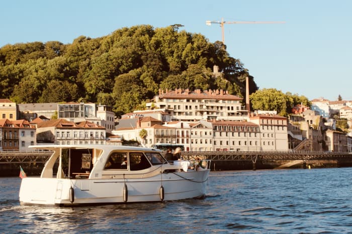 Czterogodzinny rejs po rzece Duero z Porto · Degustacja wina w małej grupie
