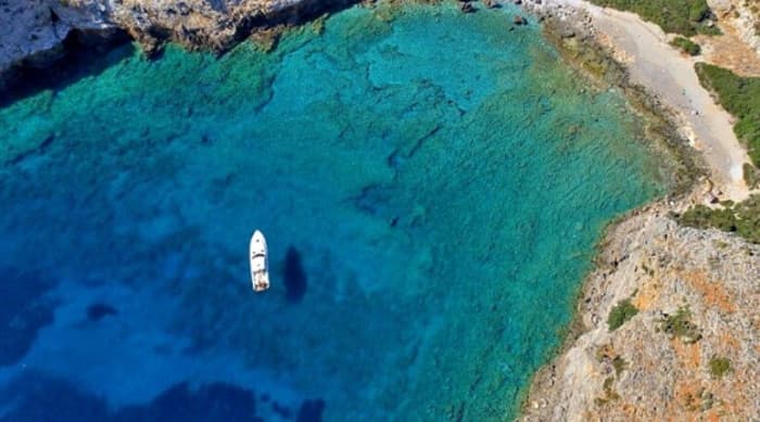 Ménies, grottes et la côte cachée de La Canée