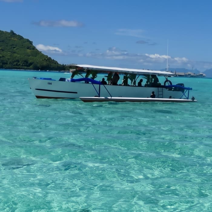 Snorkelen, barbecueën en andere activiteiten op een privé-motu in Bora Bora.