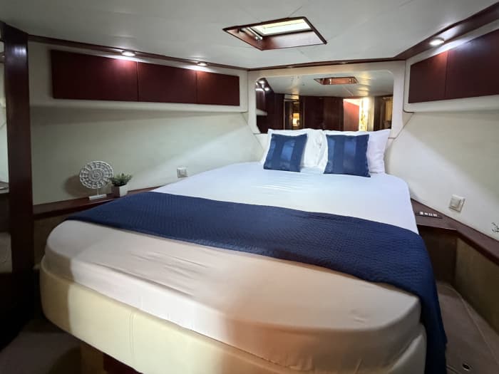 Full Day Private Cruise from Heraklion
