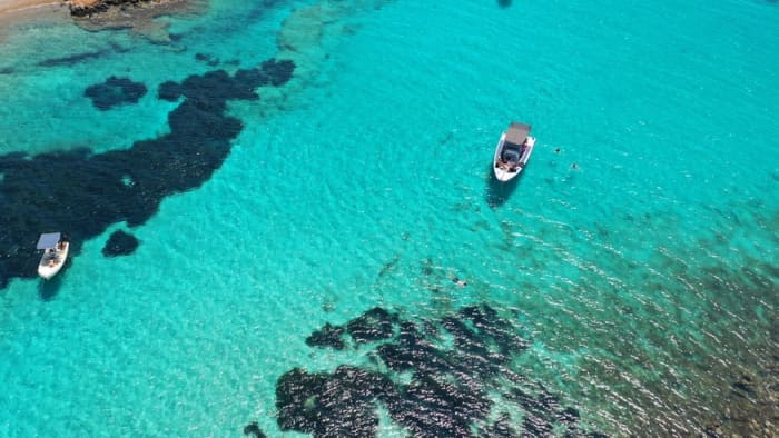 Antiparos, Panteronisi & Despotiko | Full-Day Private Yacht Experience