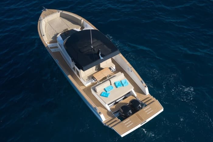 Antiparos, Panteronisi & Despotiko | Full-Day Private Yacht Experience