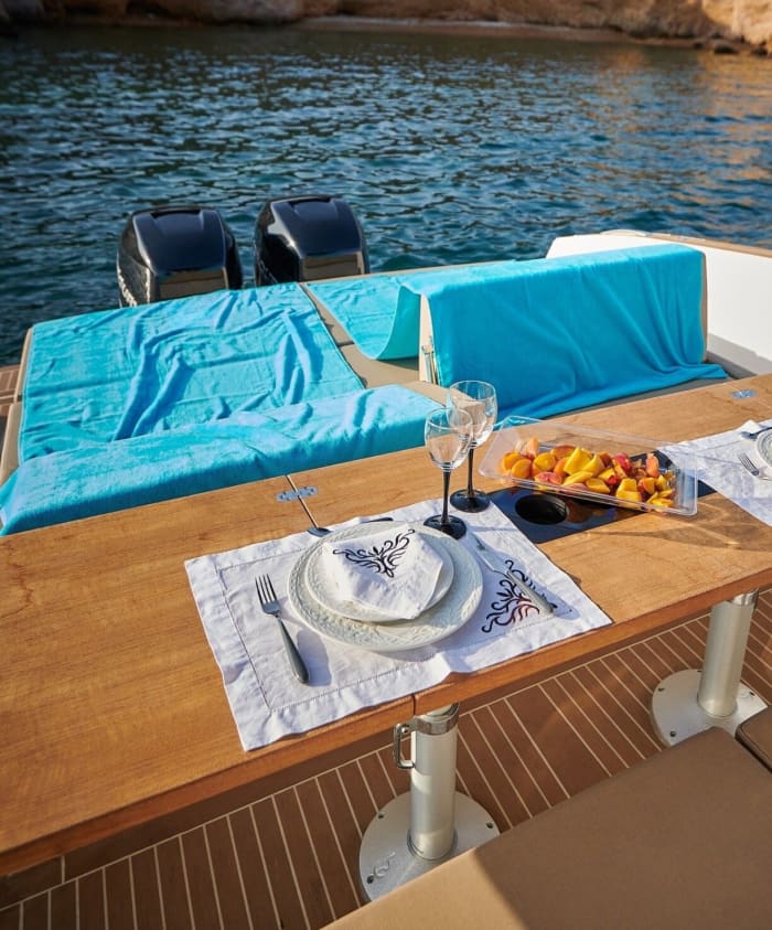 Antiparos, Panteronisi & Despotiko | Full-Day Private Yacht Experience