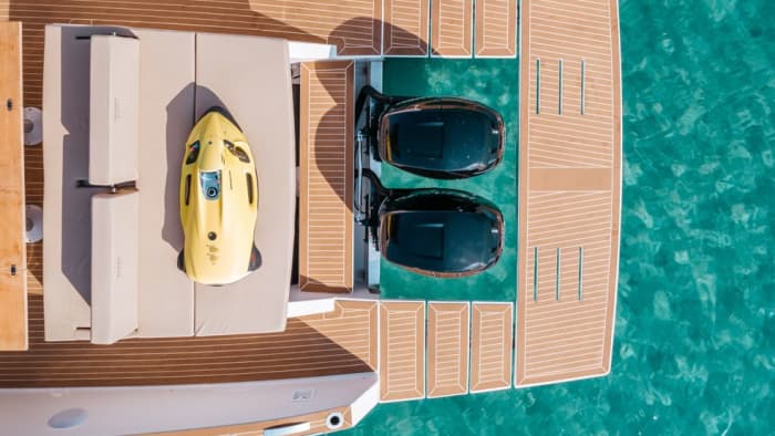 Antiparos, Panteronisi & Despotiko | Full-Day Private Yacht Experience