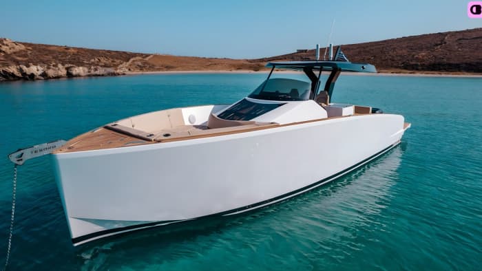 Antiparos, Panteronisi & Despotiko | Full-Day Private Yacht Experience