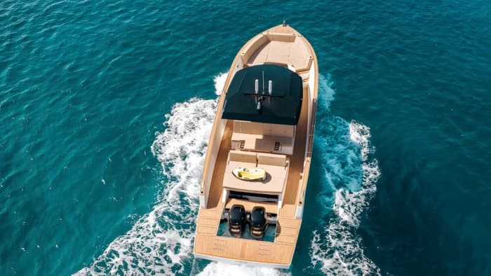Antiparos, Panteronisi & Despotiko | Full-Day Private Yacht Experience