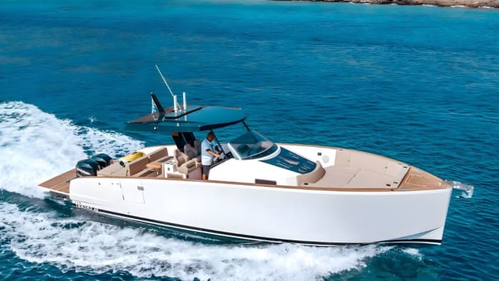 Antiparos, Panteronisi & Despotiko | Full-Day Private Yacht Experience