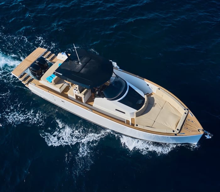Antiparos, Panteronisi & Despotiko | Full-Day Private Yacht Experience