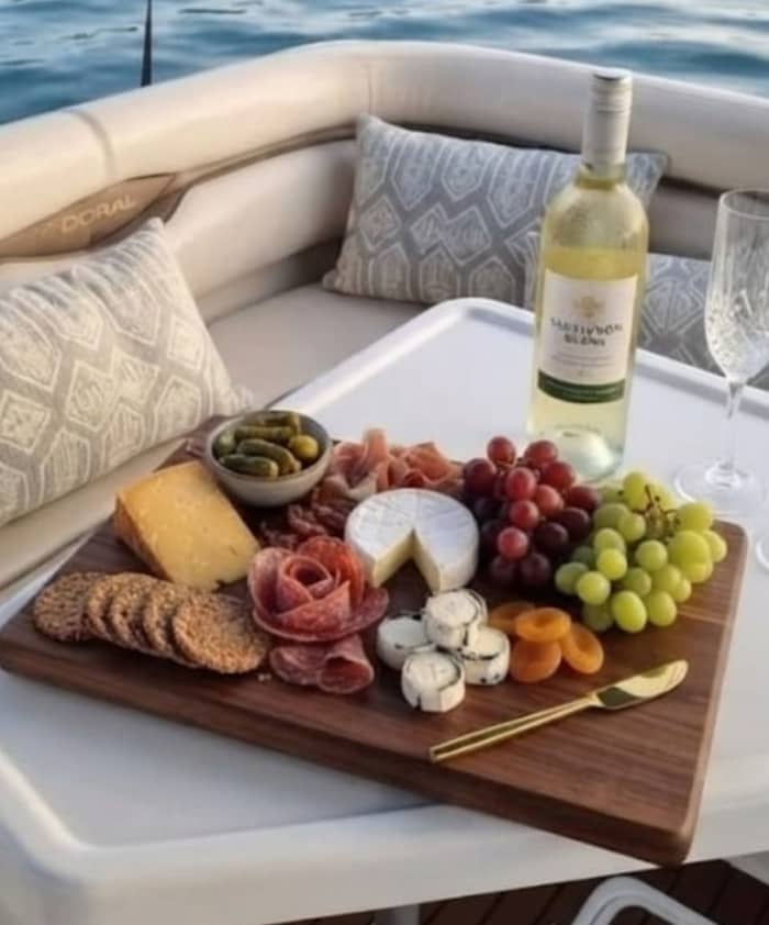 Uitzonderlijke boottocht van een halve dag op het Meer van Genève: watersporten en aperitiefjes