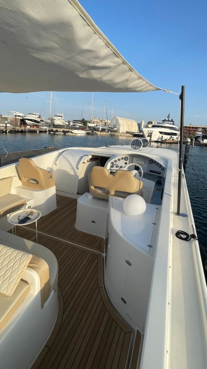 Half-Day Motorboat Trip from Rimini · Swimming Stops along the Coast