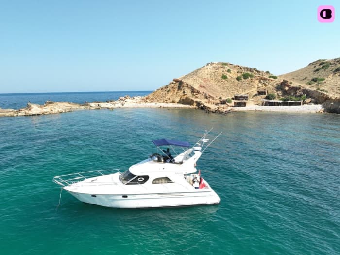 Between Hidden Coves and Turquoise Waters: Manga, Fartas & Kannasira