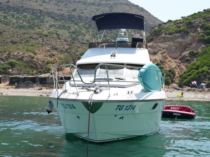 Between Hidden Coves and Turquoise Waters: Manga, Fartas & Kannasira