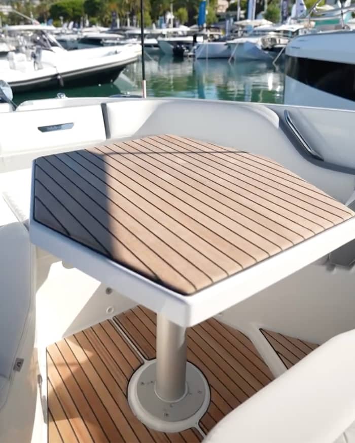 Islands in the Gulf of Naples, full speed ahead with the Wellcraft 38 T-Top
