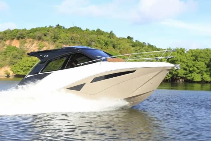 Ilha Grande & Abraão Escape: 5-Hour Private Experience from Angra dos Reis