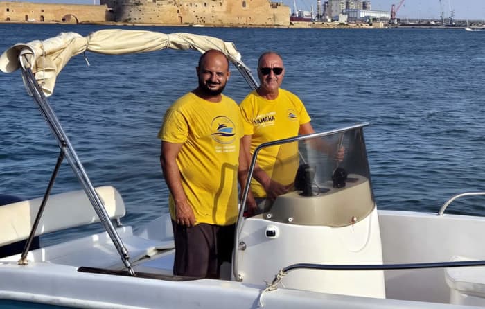 Motorboot-Tagesausflug ab Brindisi · Rote Krabbe, Insel Risorgimento und Punta Penne (L3)