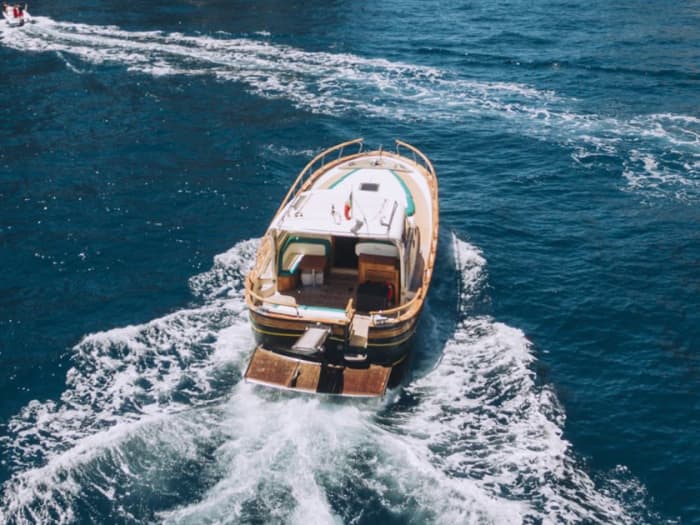 Ein Tag voller Wunder: Von Amalfi nach Capri auf dem Seeweg