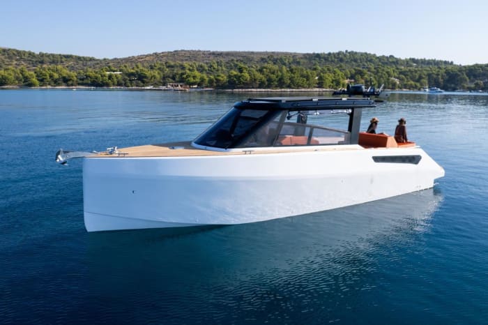 XP38 Adriatic Escape — Blue Lagoon & Island Discovery
